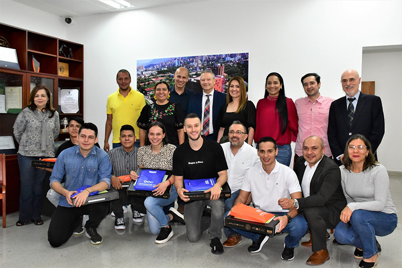 Foto de familia centro de formación y desarrollo PJIC