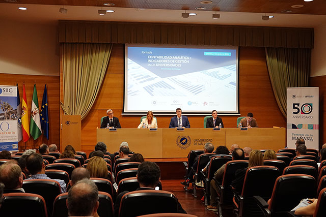 Foto de familia libro blanco Huelva